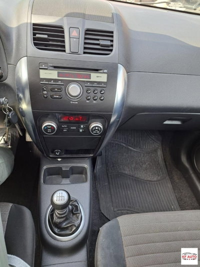 Fiat Sedici 2.0 MJT 16V DPF 4x4 Emotion (15)