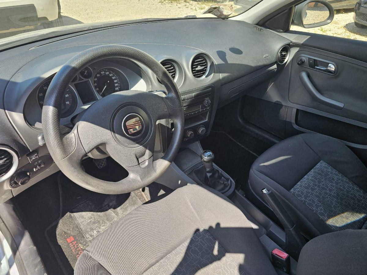 SEAT Ibiza 1.2 12V 70CV 5p. Stylance DUAL (12)