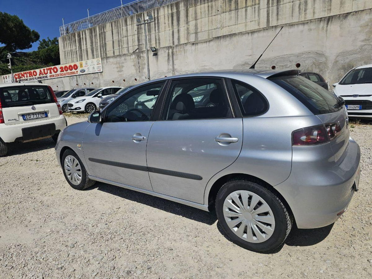SEAT Ibiza 1.2 12V 70CV 5p. Stylance DUAL (4)