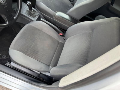 Volkswagen Polo 1.6 5 porte Comfortline BiFuel (9)