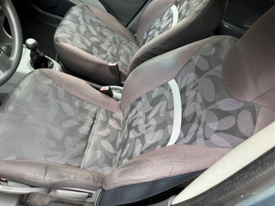 Suzuki Alto 1.0 GLX (10)