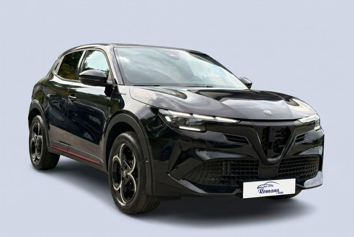 Alfa Romeo Junior 1.2 ibrida Sport Speciale 145cv edct6 (2)