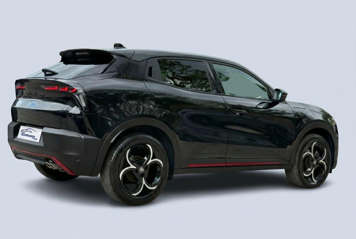 Alfa Romeo Junior 1.2 ibrida Sport Speciale 145cv edct6 (3)