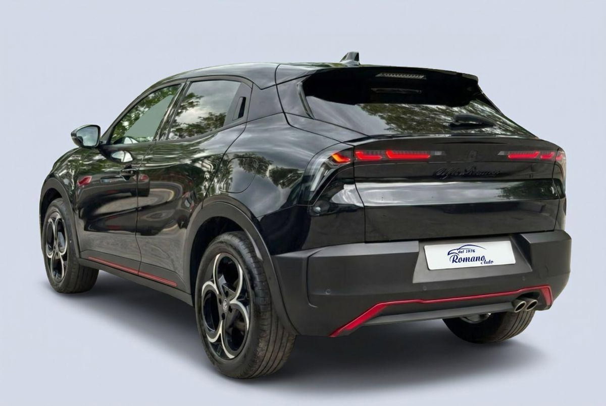 Alfa Romeo Junior 1.2 ibrida Sport Speciale 145cv edct6 (4)