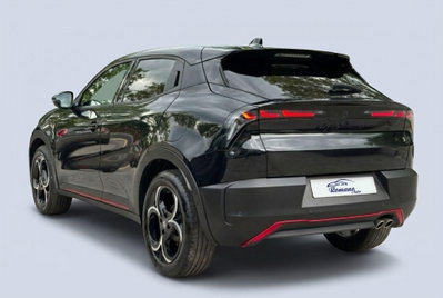 Alfa Romeo Junior 1.2 ibrida Speciale 145cv edct6 (4)