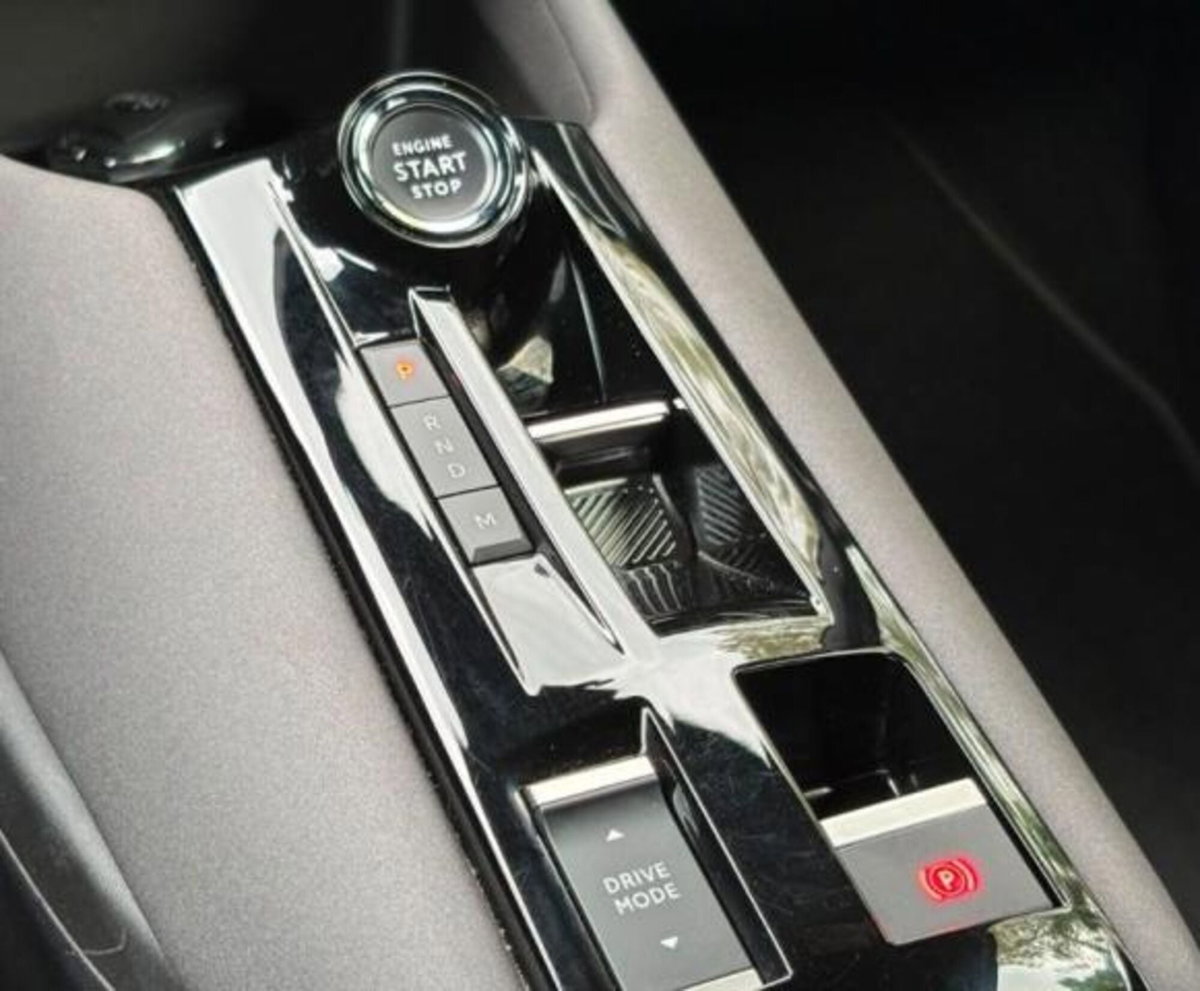 Alfa Romeo Junior 1.2 ibrida Sport Speciale 145cv edct6 (9)
