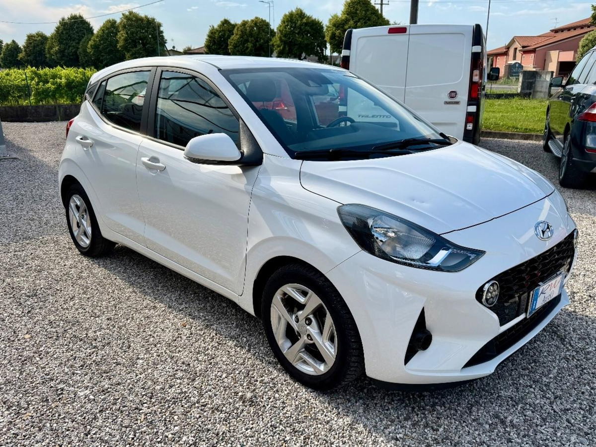 Hyundai i10 1.0 MPI AT Prime (2)