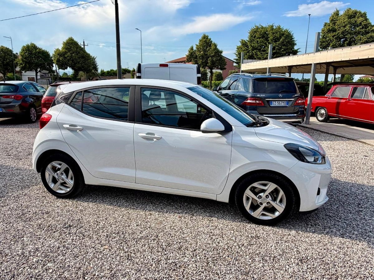 Hyundai i10 1.0 MPI AT Prime (4)