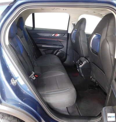Lynk & Co 01 01 1.5 td phev (15)