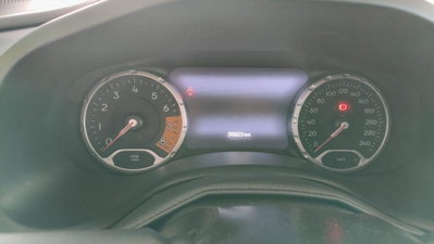 Jeep Renegade 1.0 T3 Limited (8)
