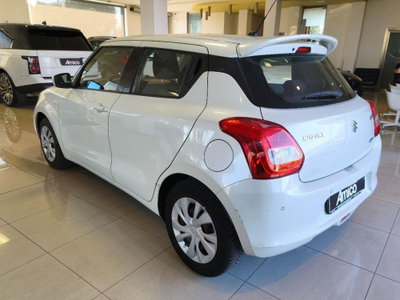 Suzuki Swift 1.2 Hybrid Top (7)