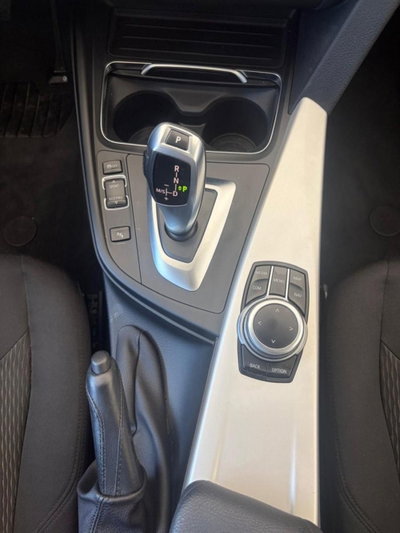 BMW Serie 3 Touring 318d  Business Advantage aut. (15)