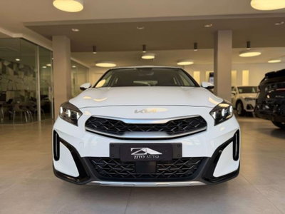 Kia XCeed 1.6 crdi mhev Style 136cv dct (2)