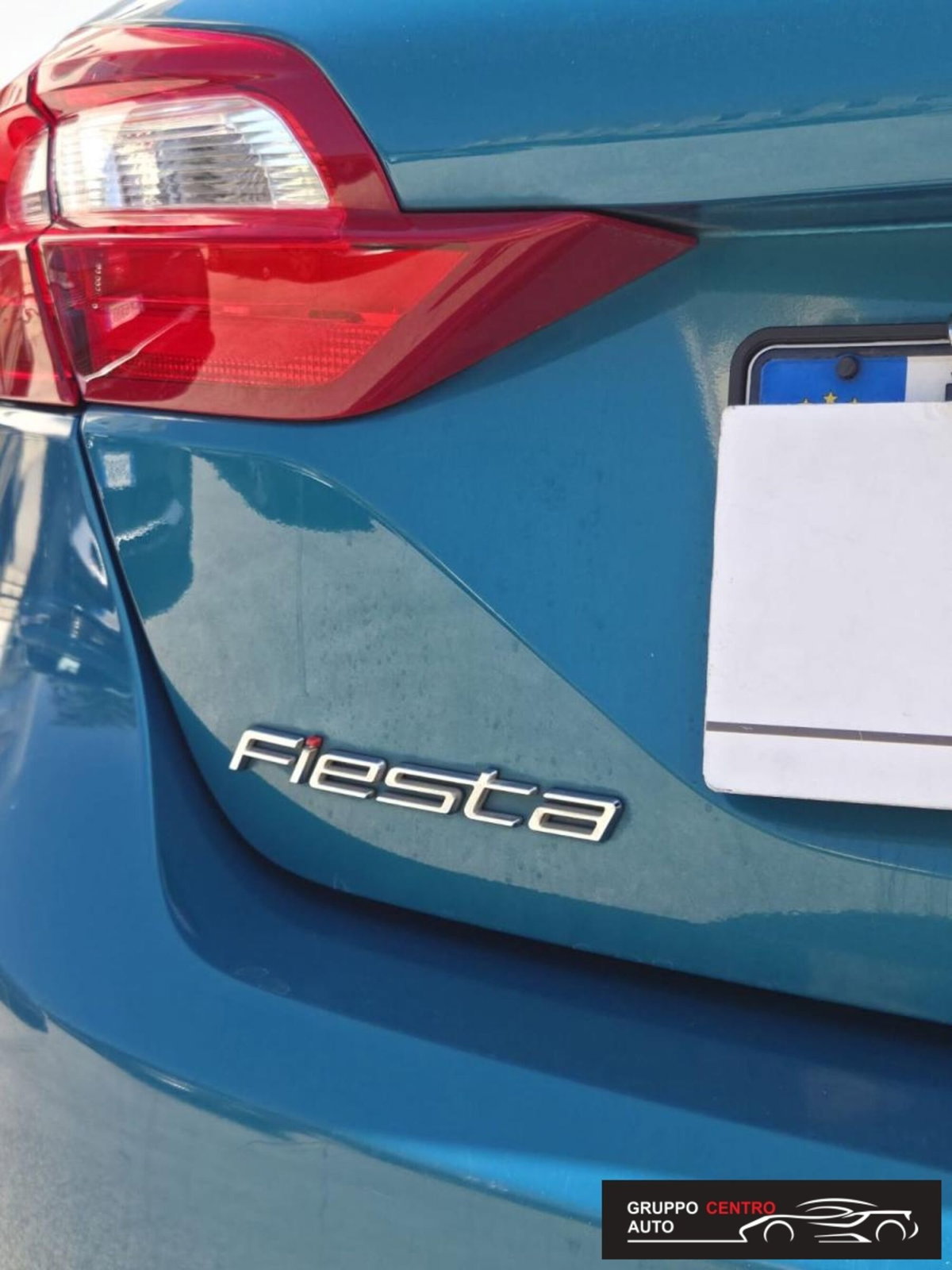 Ford Fiesta 1.5 EcoBlue 5 porte Titanium (7)