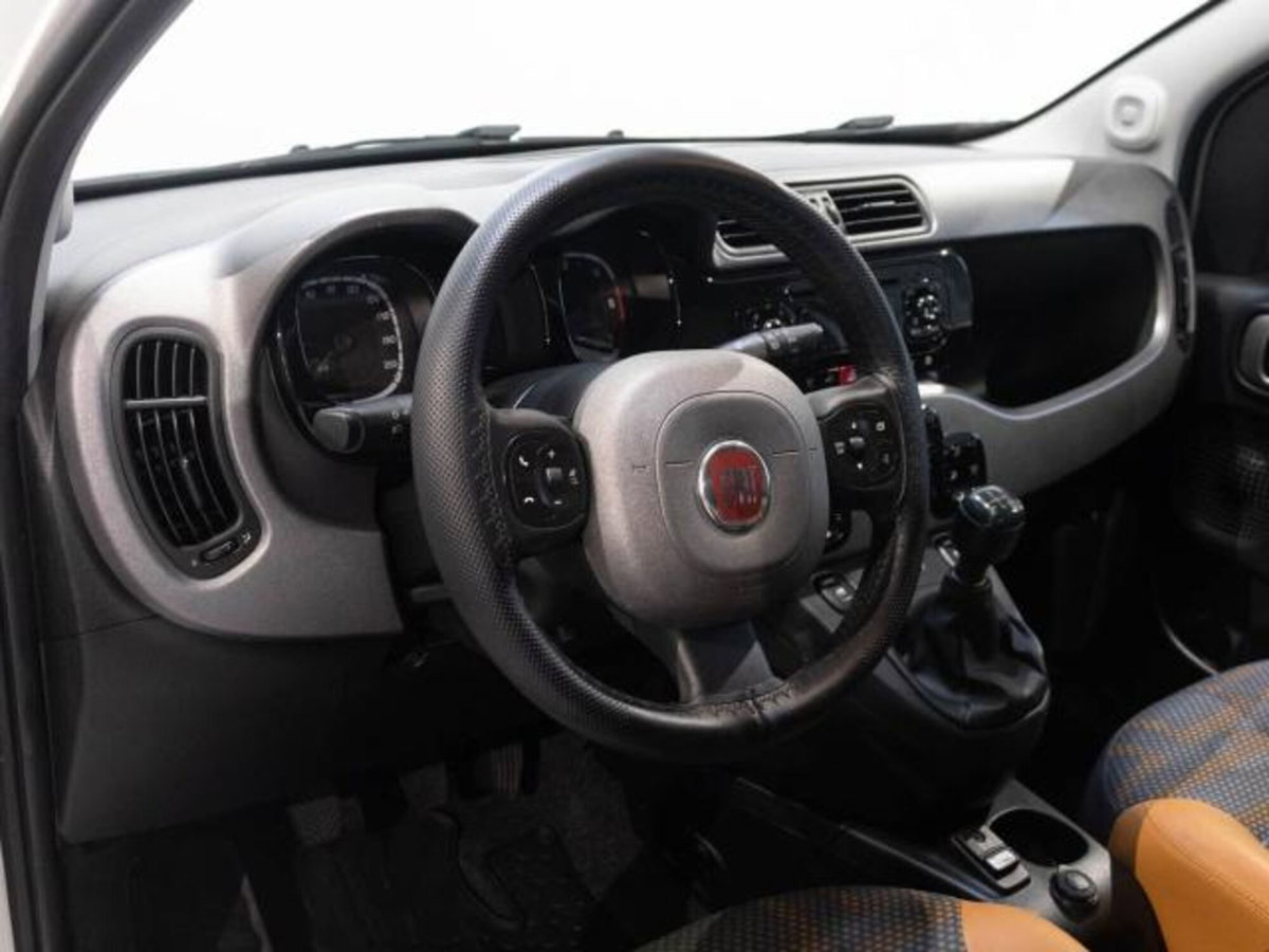 Fiat Panda 1.3 MJT 16V DPF 4x4 Climbing (4)