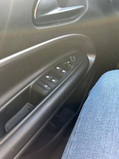 Jeep Avenger 1.2 turbo Summit fwd 100cv (19)