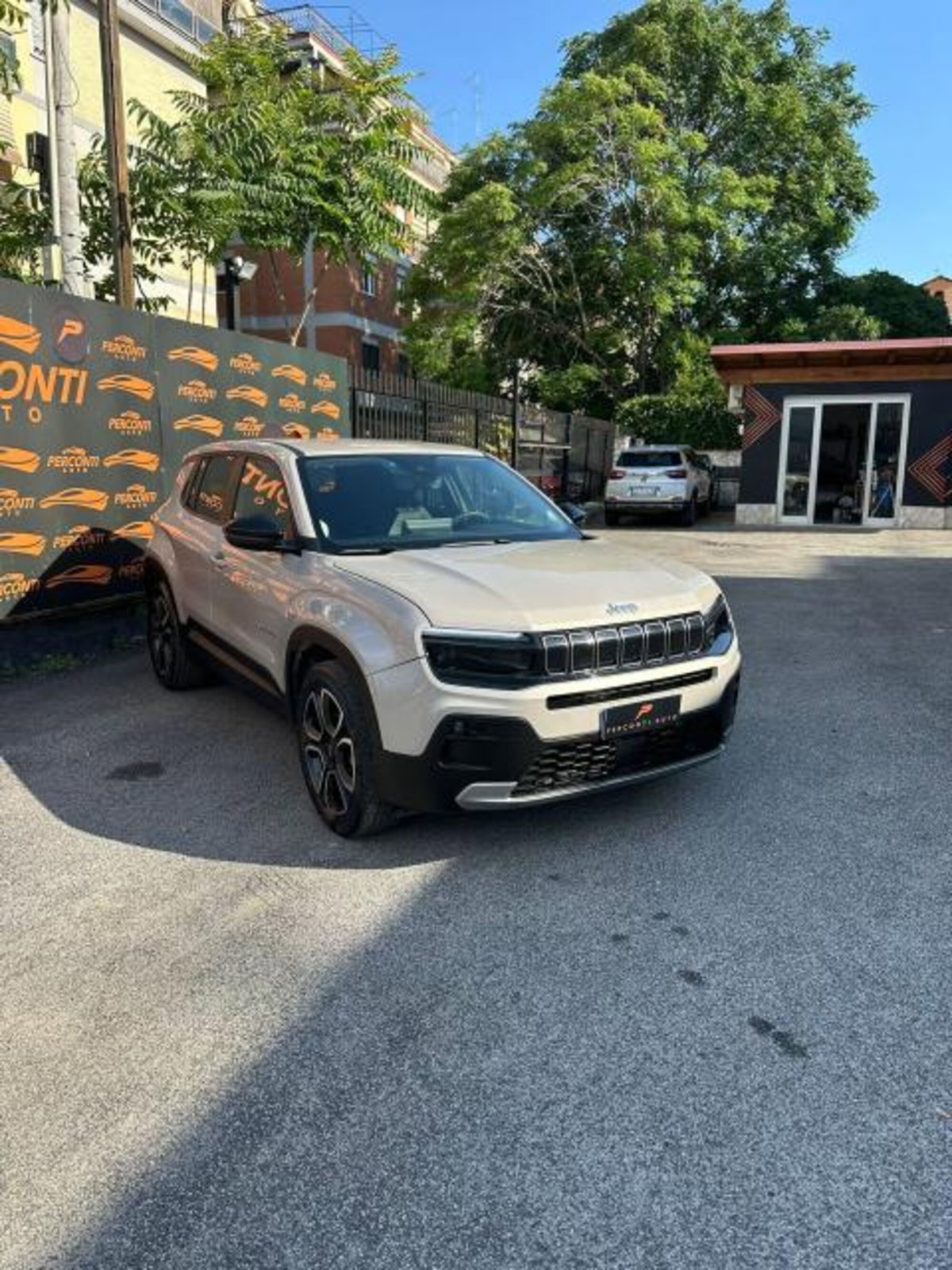 Jeep Avenger 1.2 turbo Summit fwd 100cv (2)