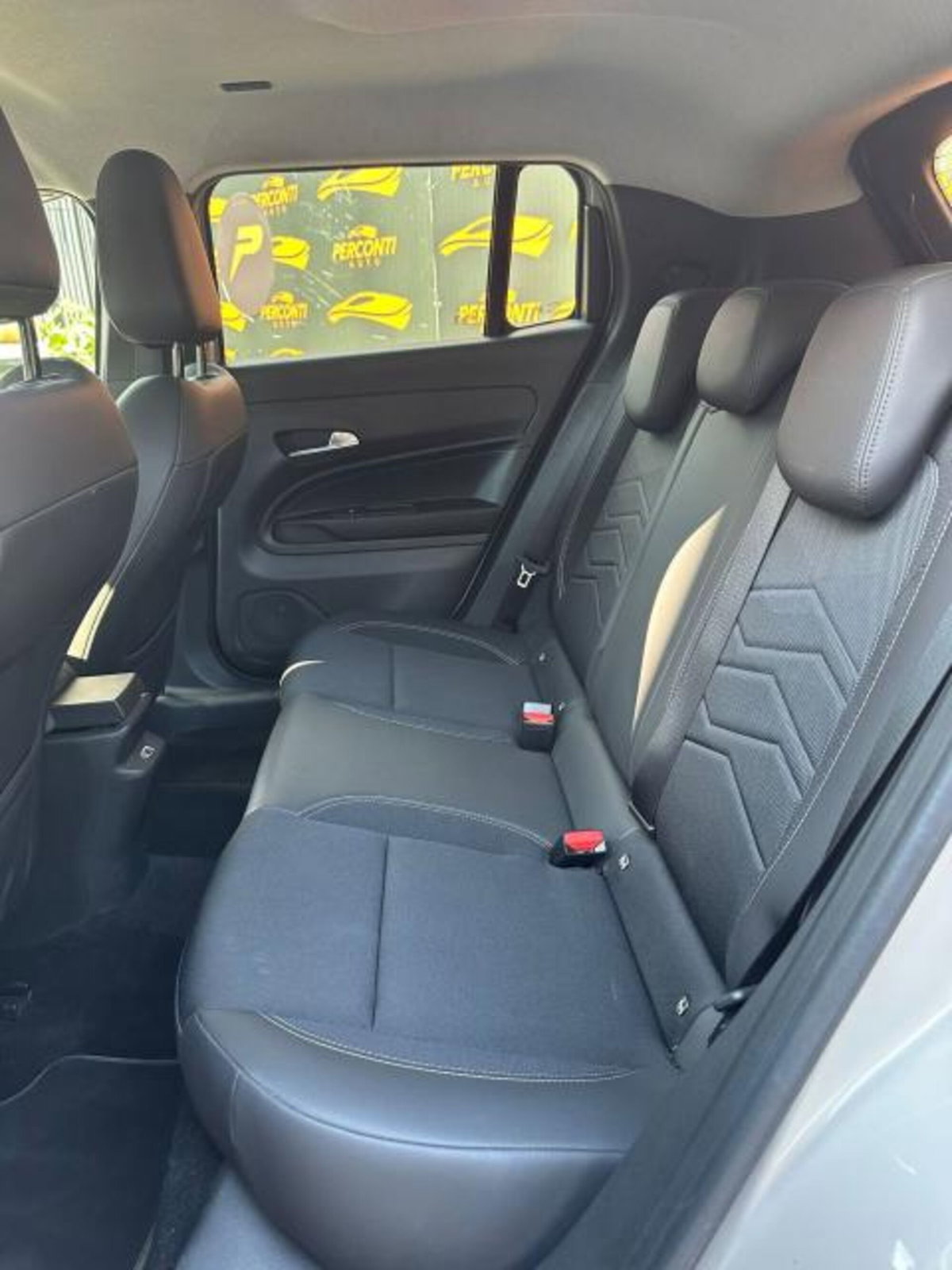 Jeep Avenger 1.2 turbo Summit fwd 100cv (6)
