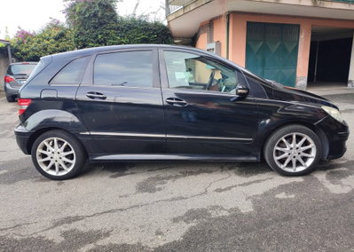 Mercedes-Benz Classe B 180 CDI Sport (4)