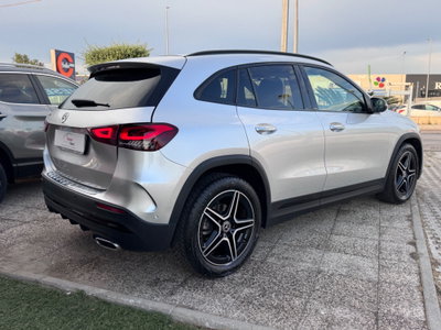 Mercedes-Benz GLA SUV 180 d Automatic Premium (4)