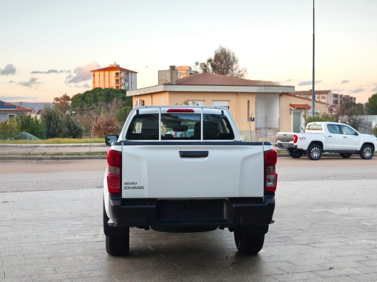 Isuzu D-Max Pick-up 1.9 crew N60 Nitro Sport 4x4 auto (8)