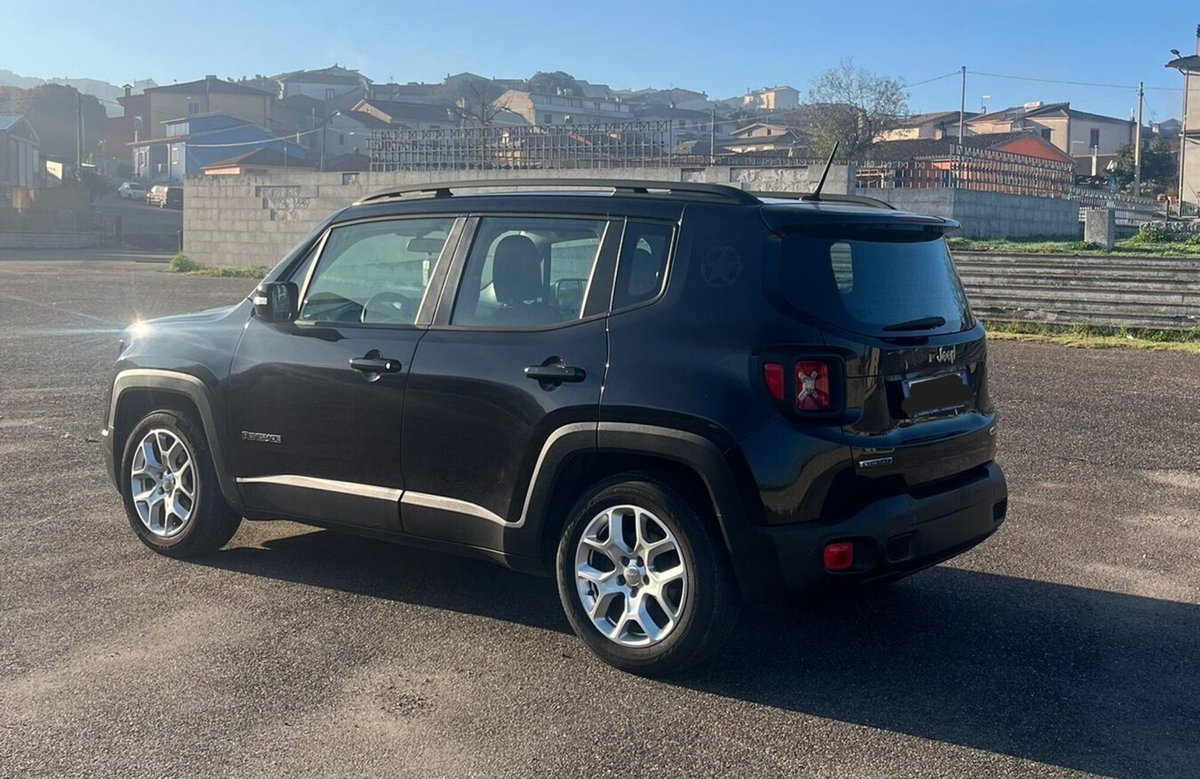 Jeep Renegade 1.6 Mjt DDCT 120 CV Limited (10)