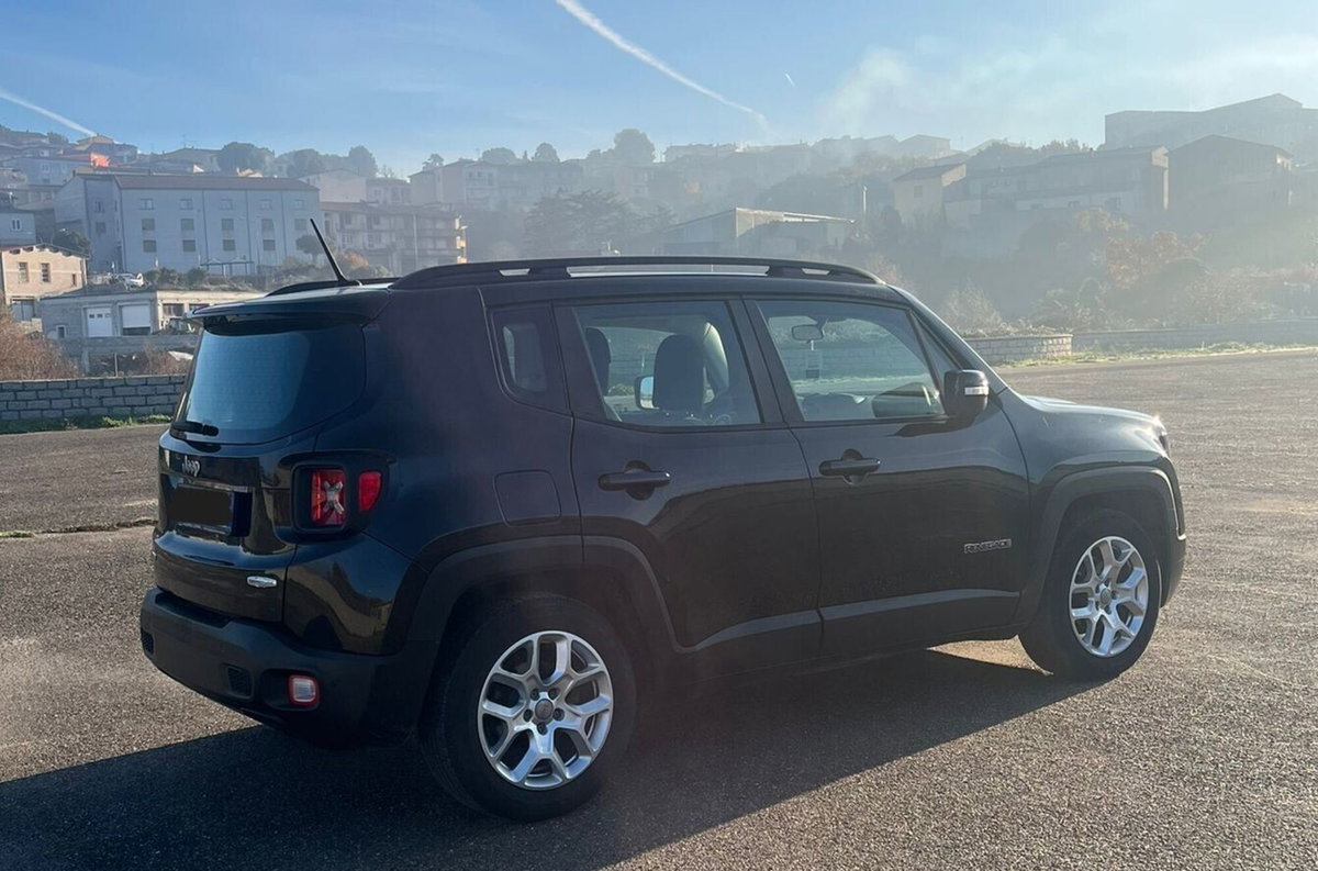 Jeep Renegade 1.6 Mjt DDCT 120 CV Limited (12)