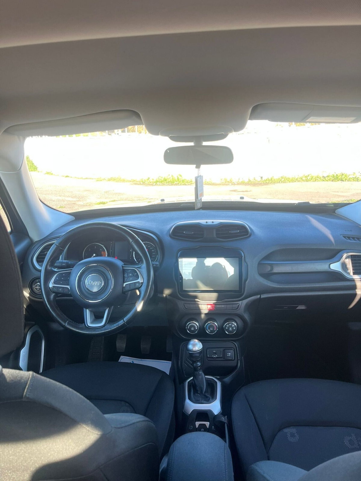 Jeep Renegade 1.6 Mjt DDCT 120 CV Limited (16)