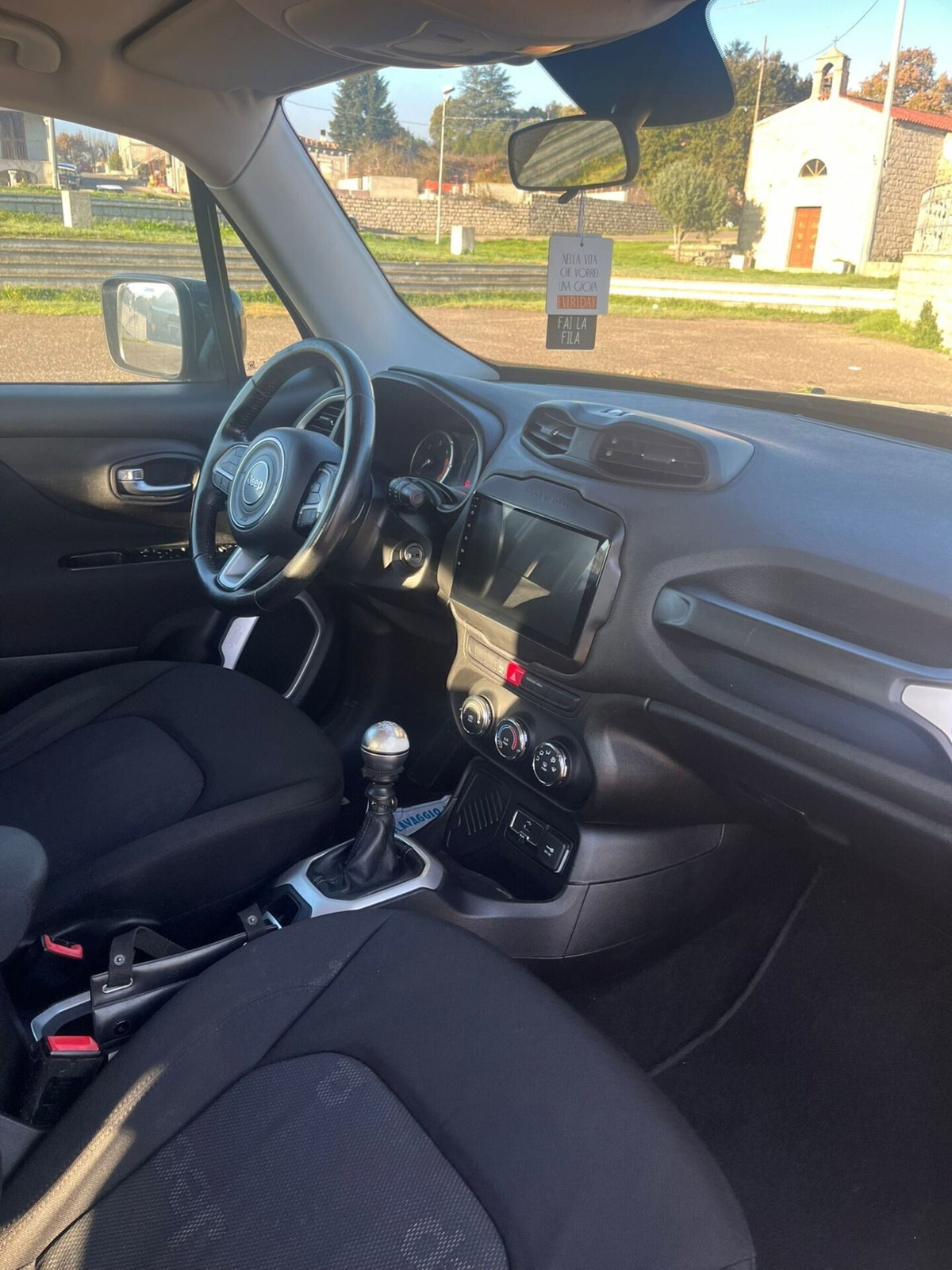 Jeep Renegade 1.6 Mjt DDCT 120 CV Limited (19)