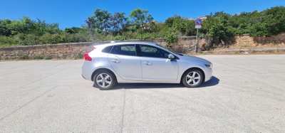 Volvo V40 D2 1.6 Momentum (6)