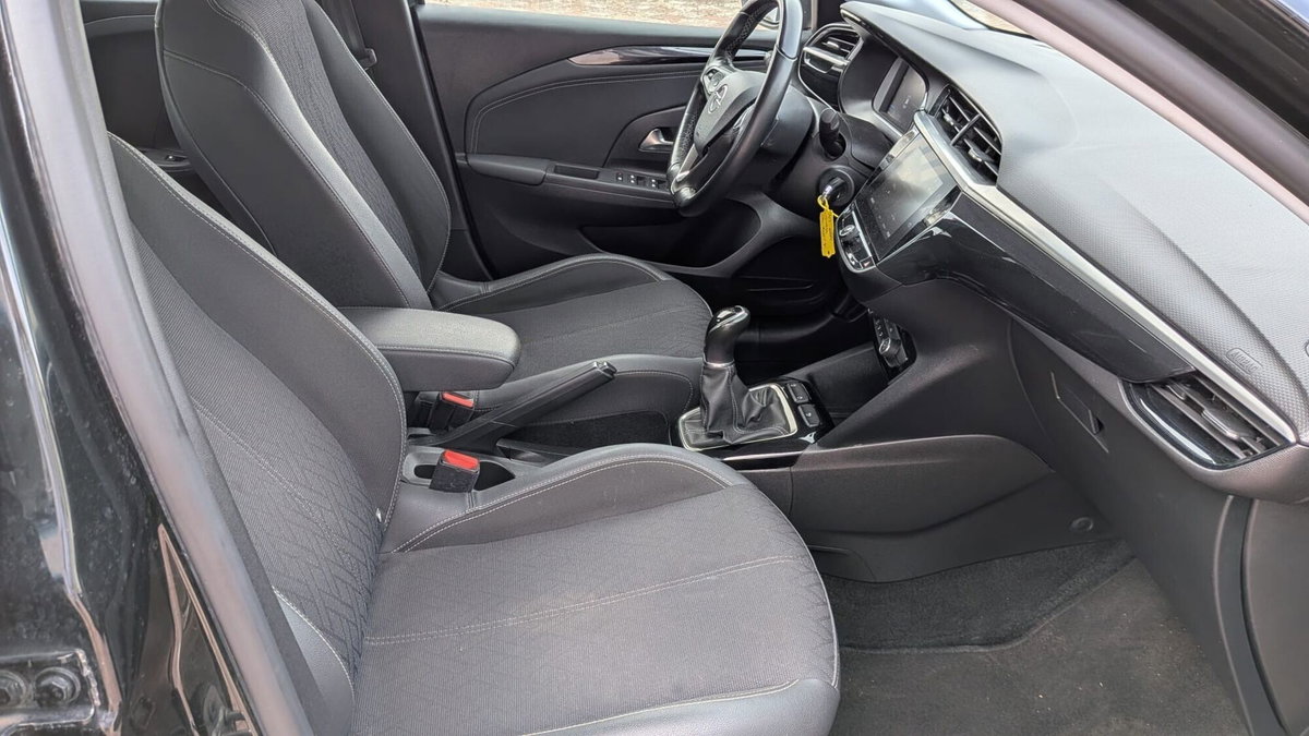 Opel Corsa 1.2 Edition (16)
