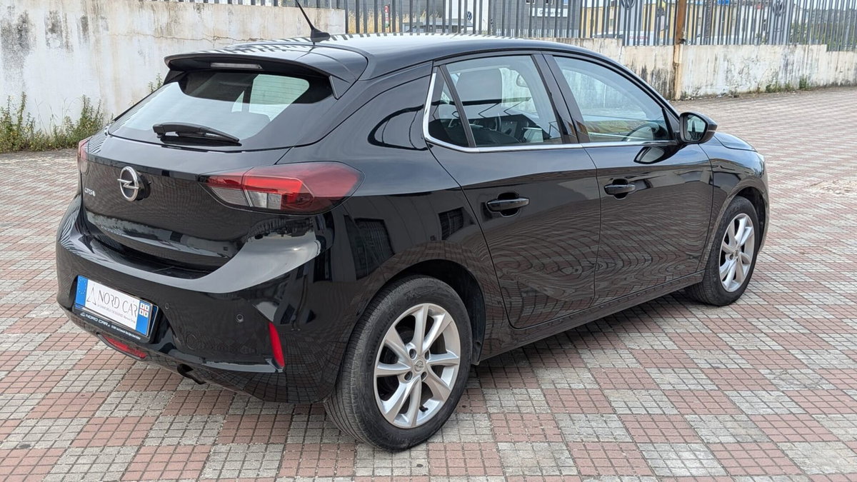 Opel Corsa 1.2 Edition (5)