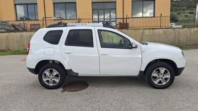 Dacia Duster 1.5 dCi 110CV S&S 4x2 Serie Speciale Lauréate Family (3)
