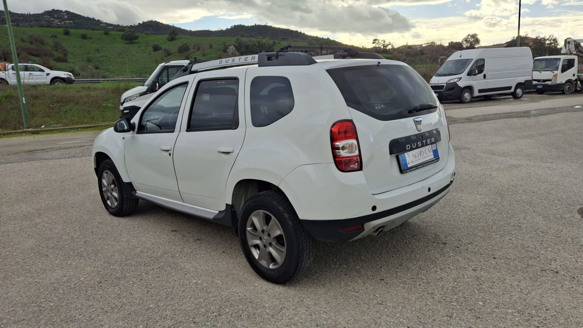 Dacia Duster 1.5 dCi 110CV S&S 4x2 Serie Speciale Lauréate Family (4)