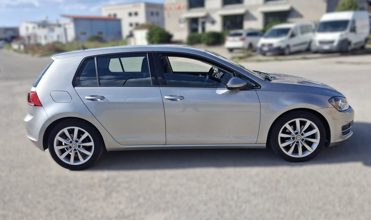 Volkswagen Golf 2.0 TDI 5p. Highline BlueMotion Technology (4)
