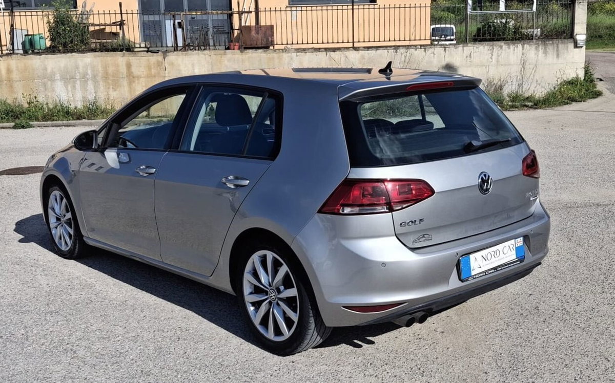 Volkswagen Golf 2.0 TDI 5p. Highline BlueMotion Technology (6)