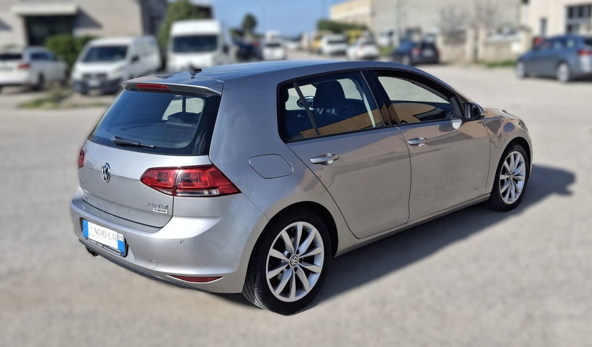 Volkswagen Golf 2.0 TDI 5p. Highline BlueMotion Technology (8)