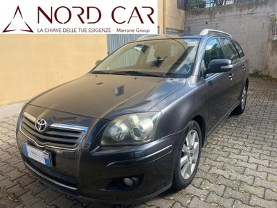 Toyota Avensis Station Wagon 2.2 D-4D 16V Station Wagon usata