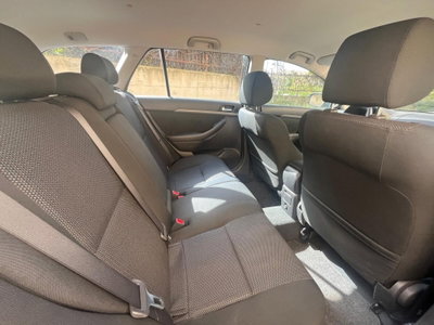 Toyota Avensis Station Wagon 2.2 D-4D 16V Station Wagon (13)
