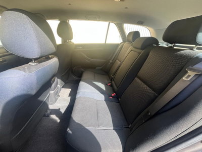 Toyota Avensis Station Wagon 2.2 D-4D 16V Station Wagon (15)
