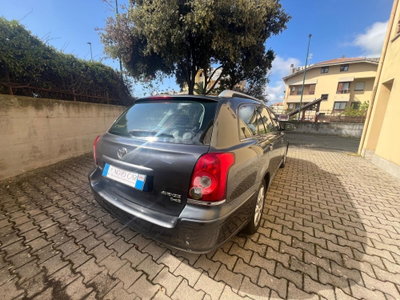 Toyota Avensis Station Wagon 2.2 D-4D 16V Station Wagon (6)