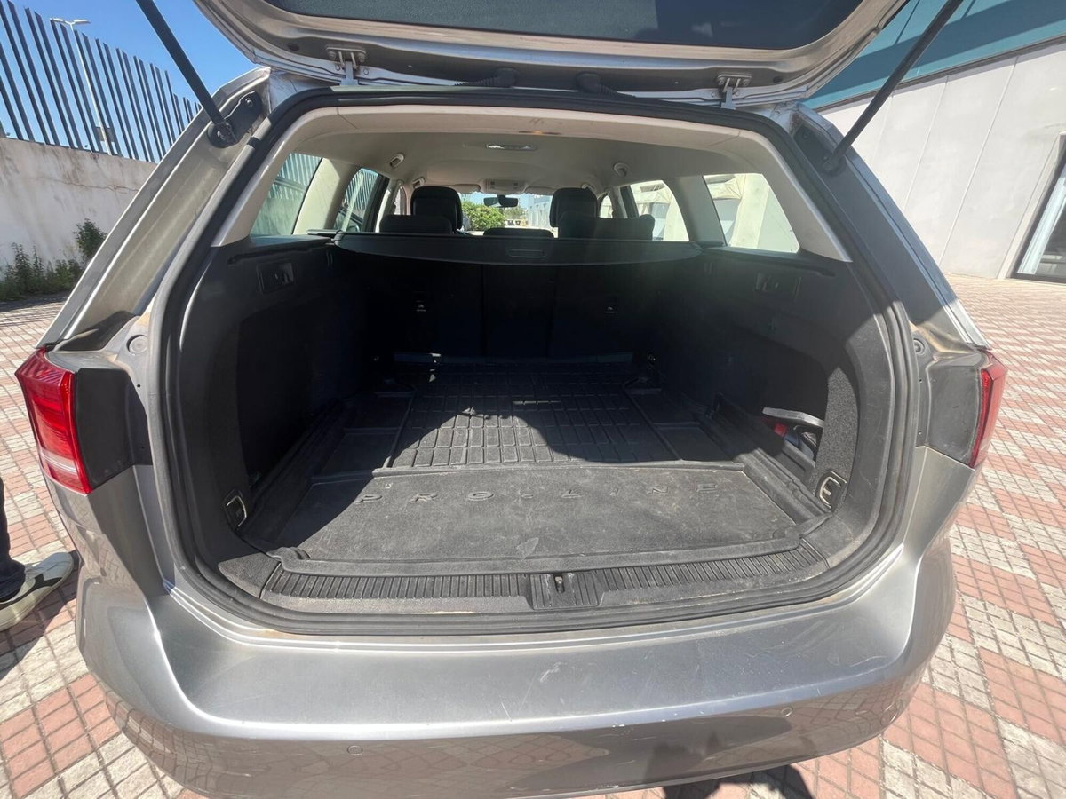 Volkswagen Passat Variant 2.0 TDI DSG Comfortline BlueMotion Technology (16)