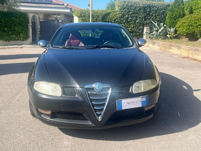 Alfa Romeo GT 1.9 MJT 16V Distinctive (2)