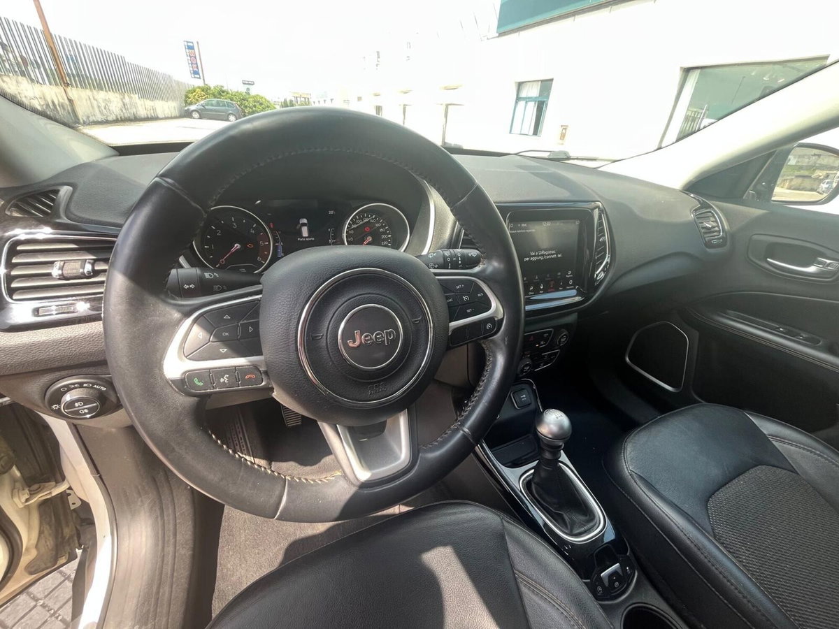 Jeep Compass 1.6 Multijet II 2WD Limited (10)