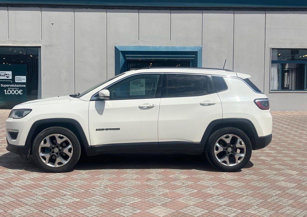 Jeep Compass 1.6 Multijet II 2WD Limited (3)