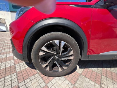 Peugeot 2008 PureTech 130 S&S Allure (9)