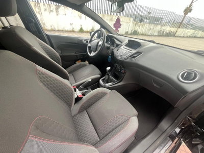 Ford Fiesta 1.5 TDCi 75CV 5 porte ST-Line (12)
