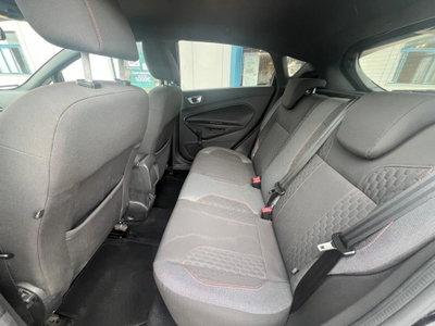 Ford Fiesta 1.5 TDCi 75CV 5 porte ST-Line (14)