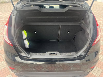 Ford Fiesta 1.5 TDCi 75CV 5 porte ST-Line (15)