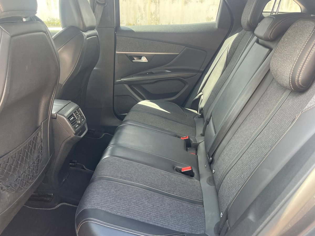 Peugeot 3008 BlueHDi 130 S&S EAT8 GT Line (16)